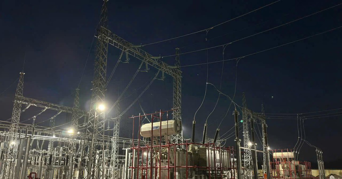 Đóng điện đưa vào vận hành trạm biến áp 220kV Phú Bình 2