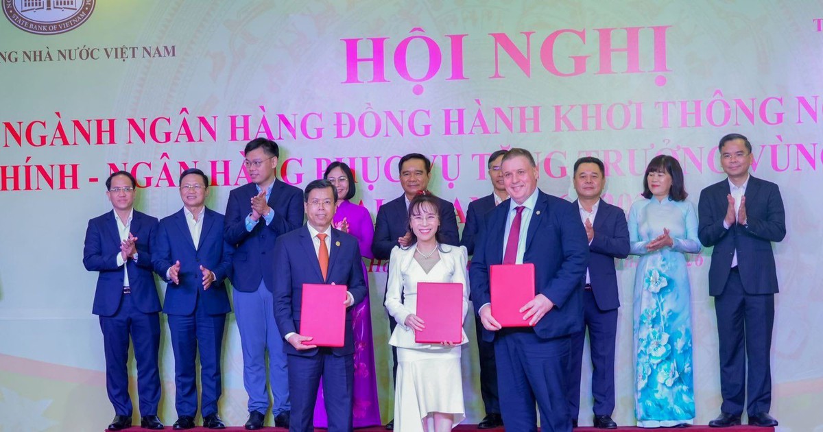 Ngành ngân hàng: Cam kết tiên phong, kiến tạo sức bật Đông Nam Bộ