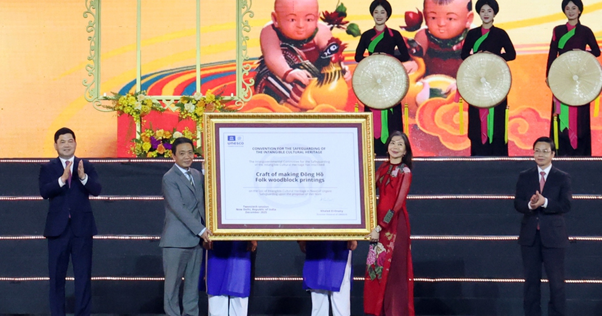 Đón nhận Bằng UNESCO ghi danh Nghề làm tranh dân gian Đông Hồ