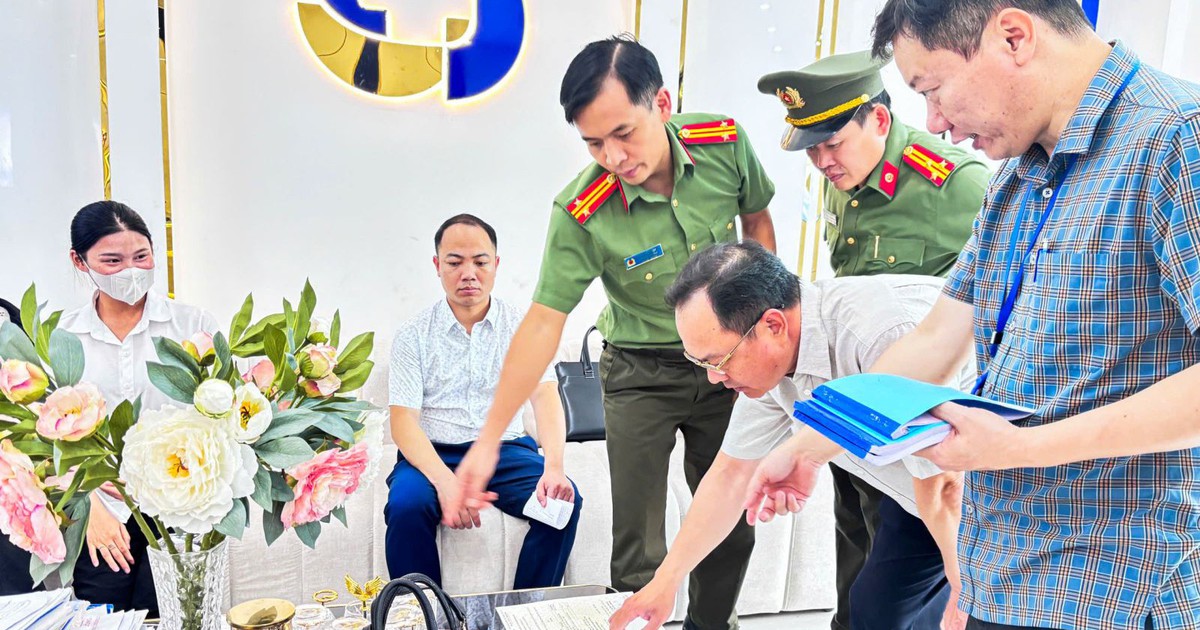 Khởi tố 12 bị can giả danh bác sĩ, chuyên gia y tế